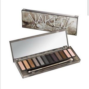 Urban Decay Naked Smoky Palette